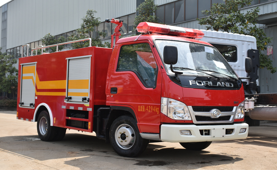 消防車廠家說(shuō)說(shuō)小型和微型消防車有哪些優(yōu)勢(shì)？