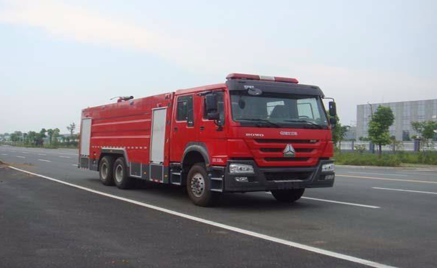 消防車廠家新東日專汽來談?wù)勏儡囄磥碜钚聭?yīng)用技術(shù)