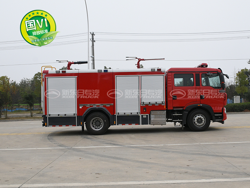 新東日牌 國(guó)六 6.5噸    豪沃單橋干粉泡沫聯(lián)用消防車